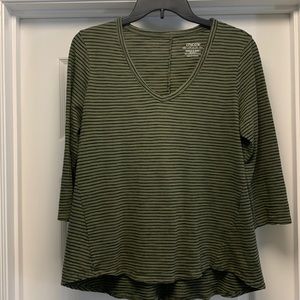 Chicos the ultimate tee Sz 1 olive and black striped